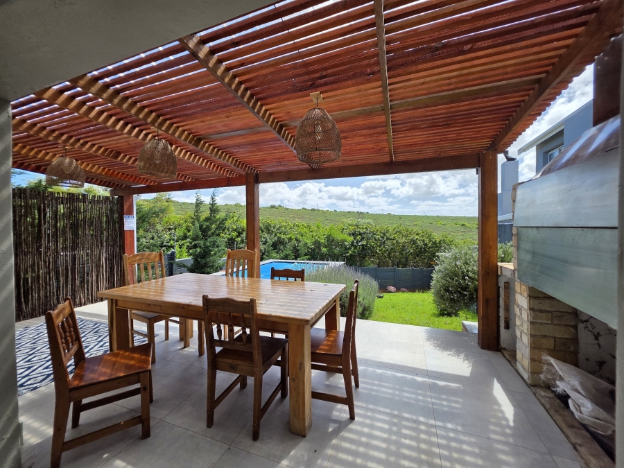 2 Bedroom Property for Sale in Wavecrest Eastern Cape